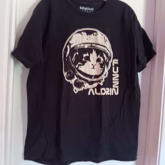 EX BOYFRIEND Women's  LARGE CAT ASTRONAUT BLACK TEE FUZZ ALDRIN - Picture 3 of 4